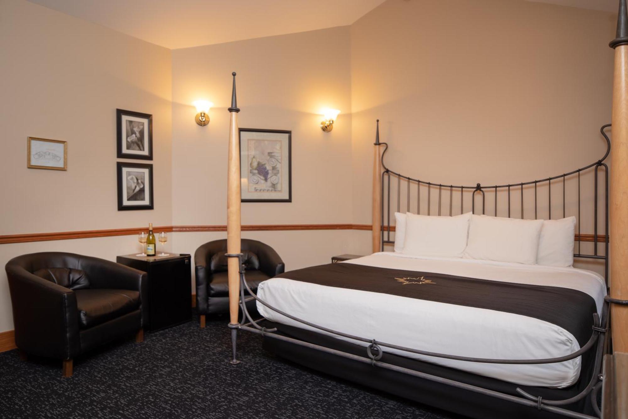 Inn At Black Star Farms Suttons Bay 외부 사진