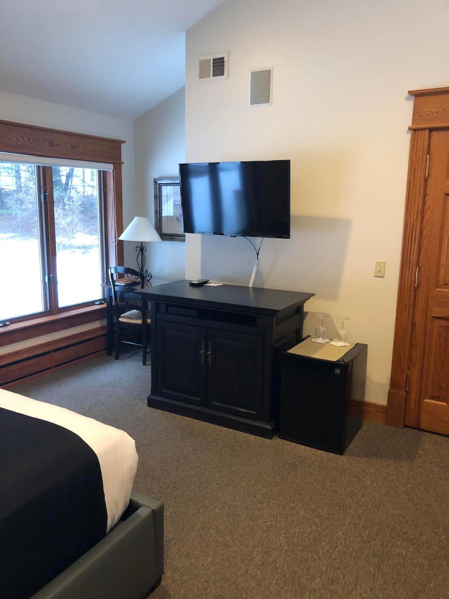 Inn At Black Star Farms Suttons Bay 외부 사진